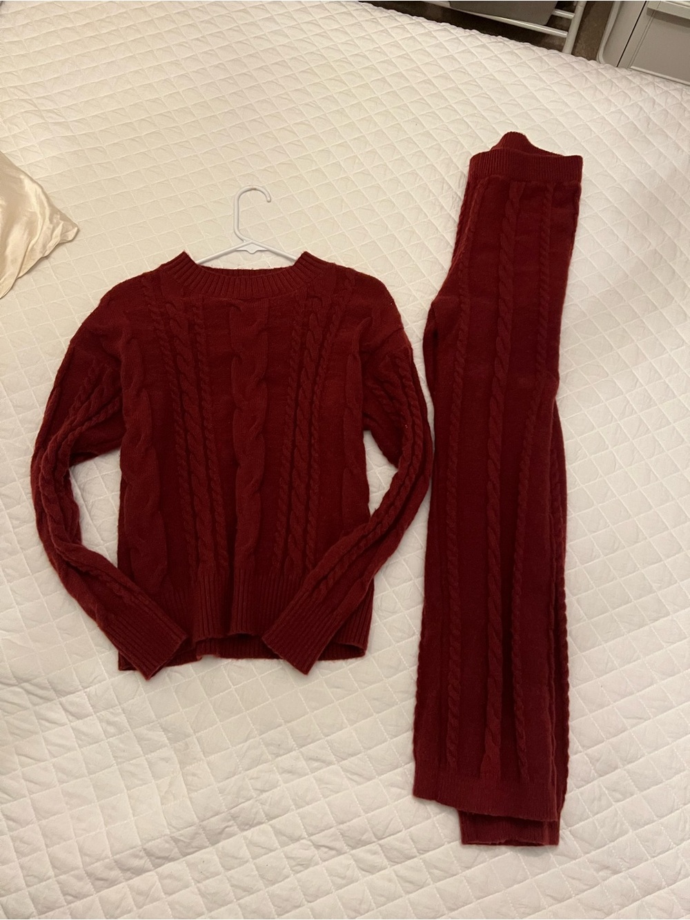 Cozy Cable Knit Sweater and Pants Set - Deep Burgundy
